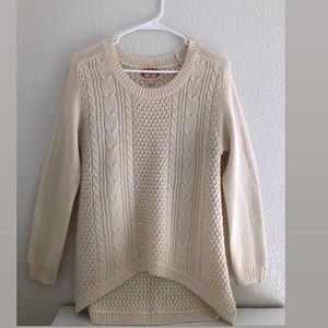 sweater size M